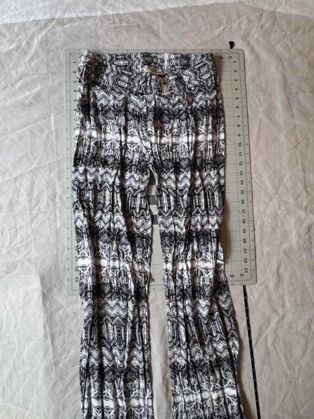 Hester & Orchard Black White Wide Leg Rayon Pants Size M